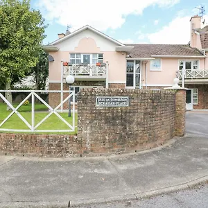 8 Scrahan Place Apartment